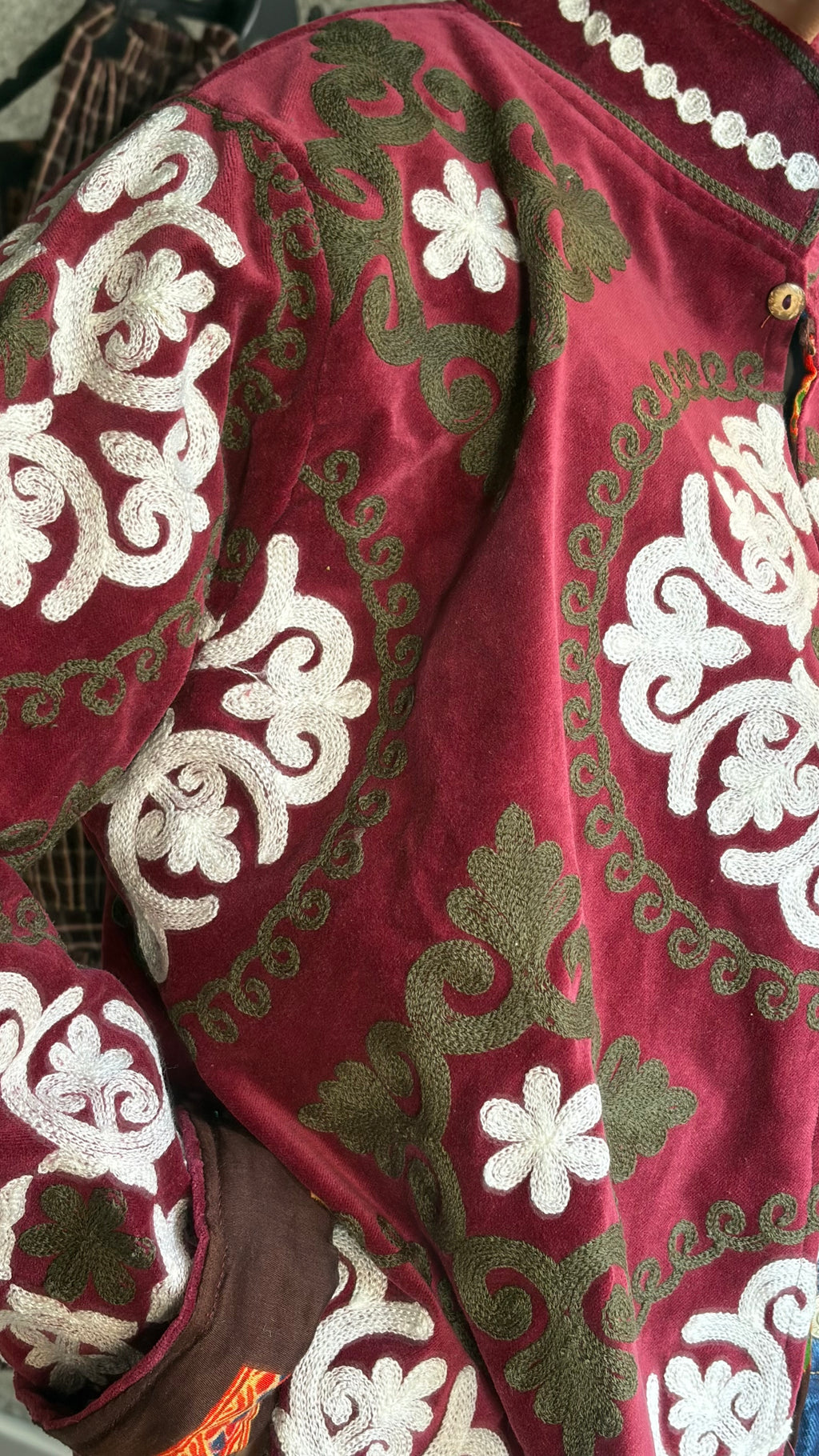 Chaqueta suzani Burdeos